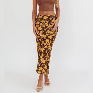 Selfie Leslie’s Wild Wanderings Midi Skirt Floral Brown 🤎🌼 Size XS